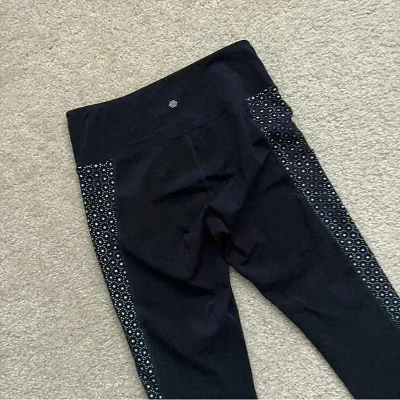 Nanette Lepore Black Mid Rise Leggings Pants Women’s Size Medium - Picture 13 of 15